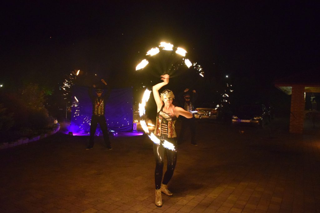 FIRE SHOW- GORĄCA ATRAKCJA WESELNA (zdjęcie 5)